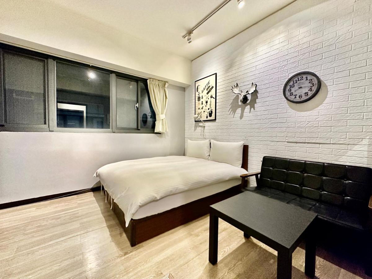 御旅 Inn Taichung Extérieur photo