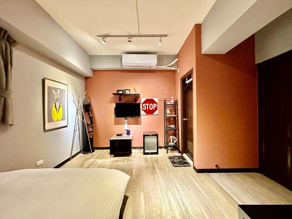 御旅 Inn Taichung Extérieur photo