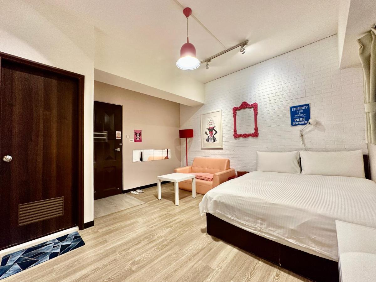 御旅 Inn Taichung Extérieur photo