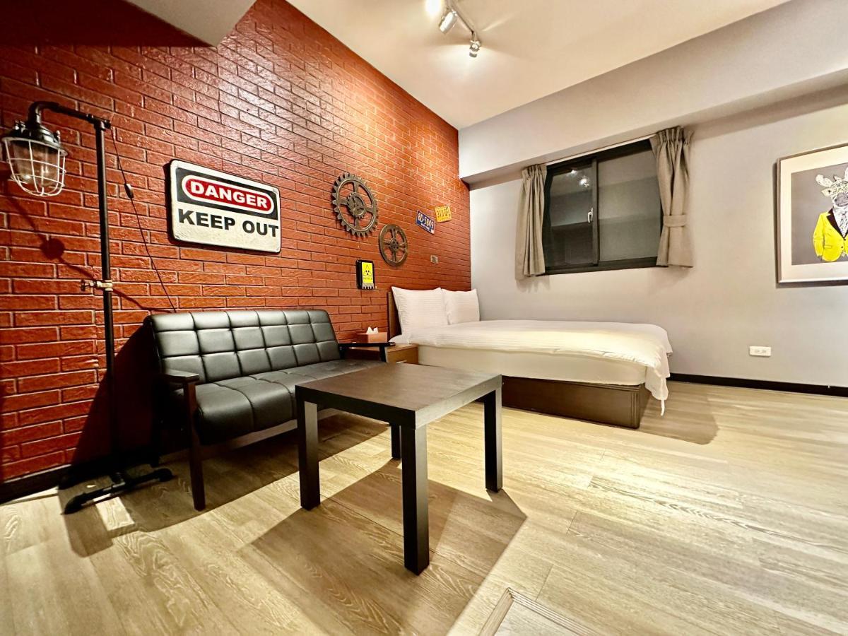 御旅 Inn Taichung Extérieur photo