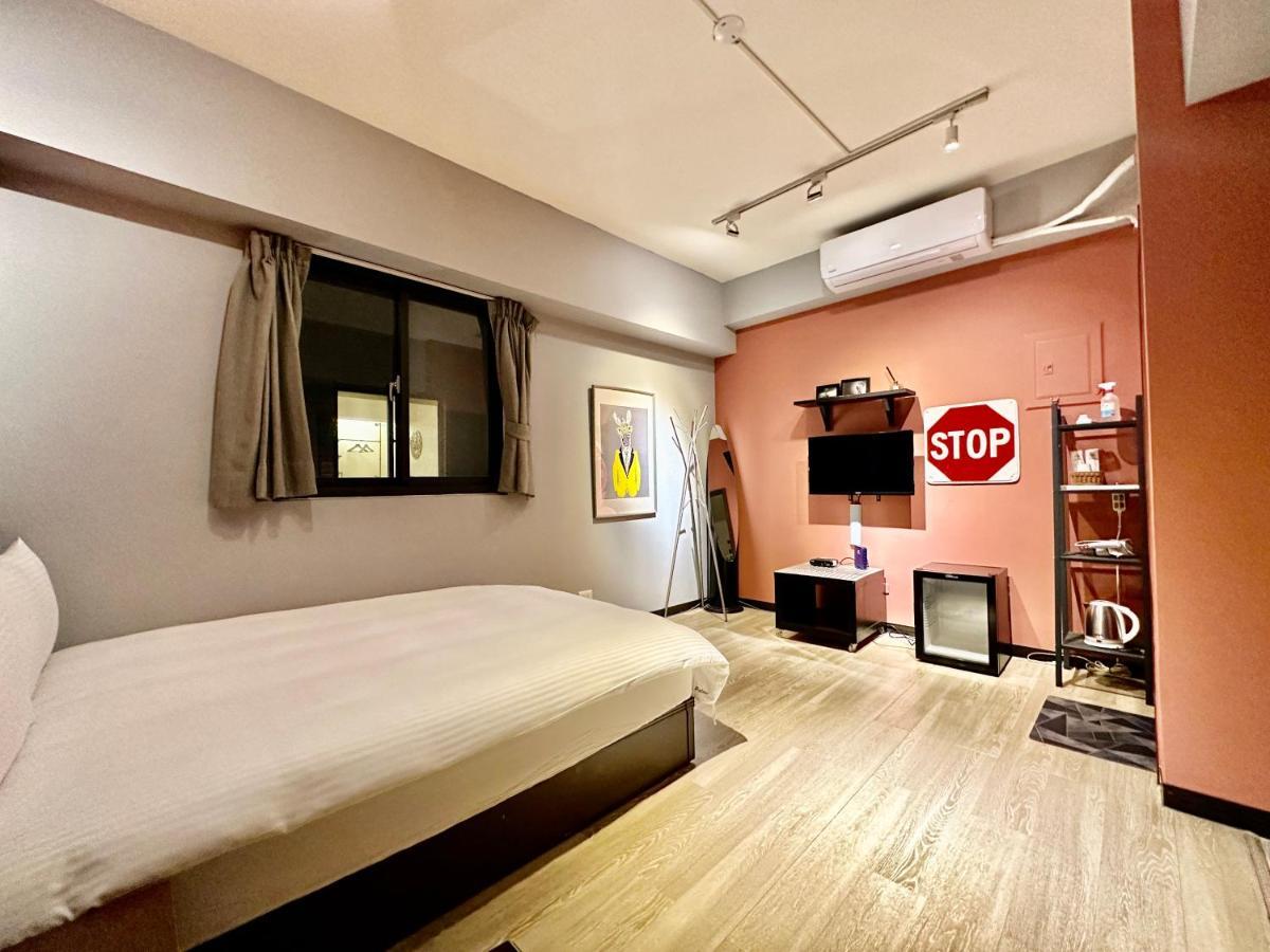 御旅 Inn Taichung Extérieur photo