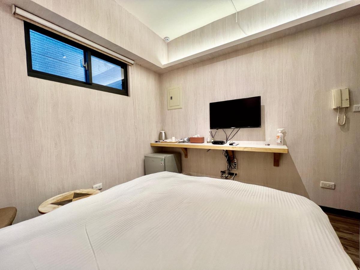 御旅 Inn Taichung Extérieur photo