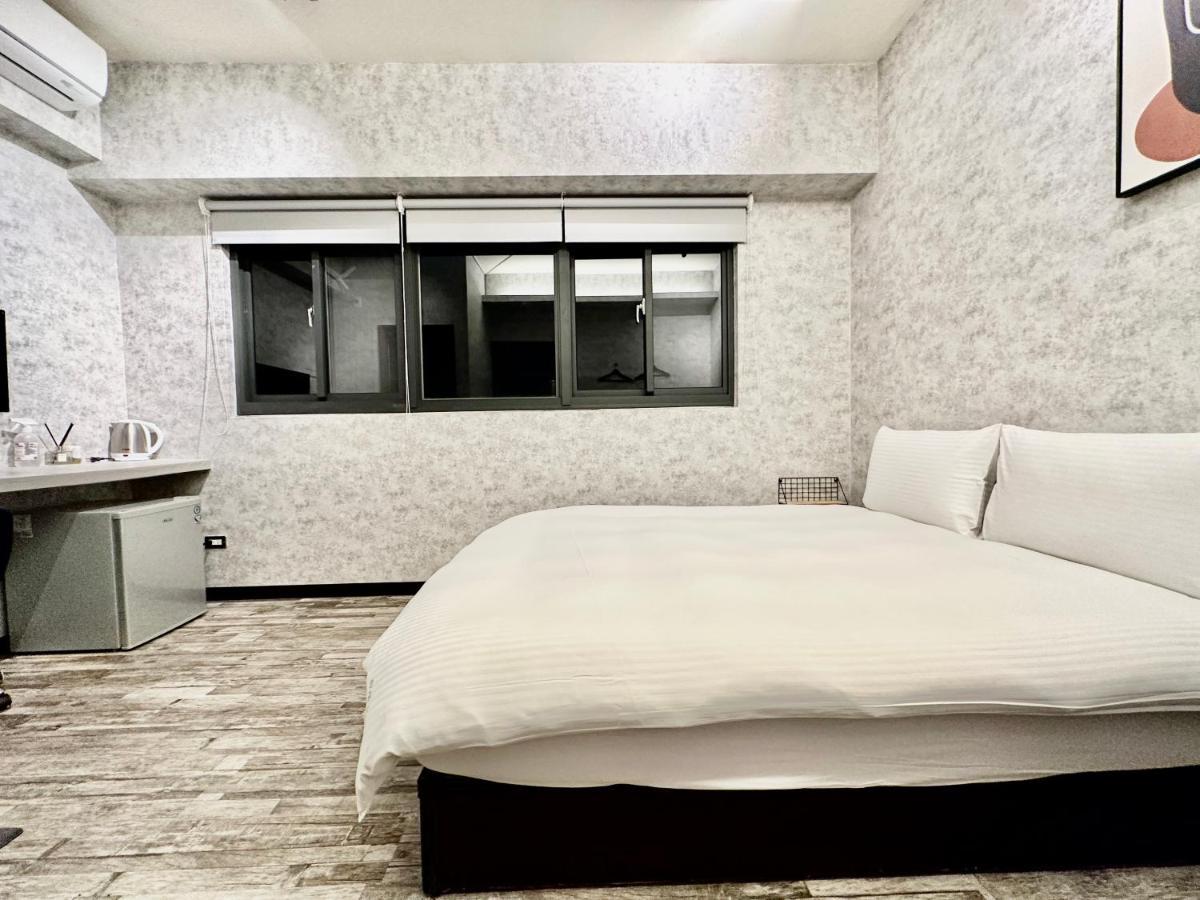 御旅 Inn Taichung Extérieur photo