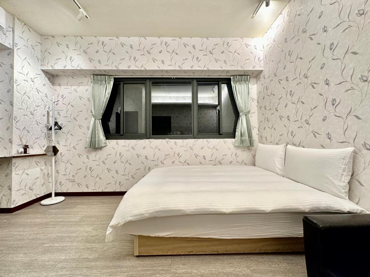 御旅 Inn Taichung Extérieur photo